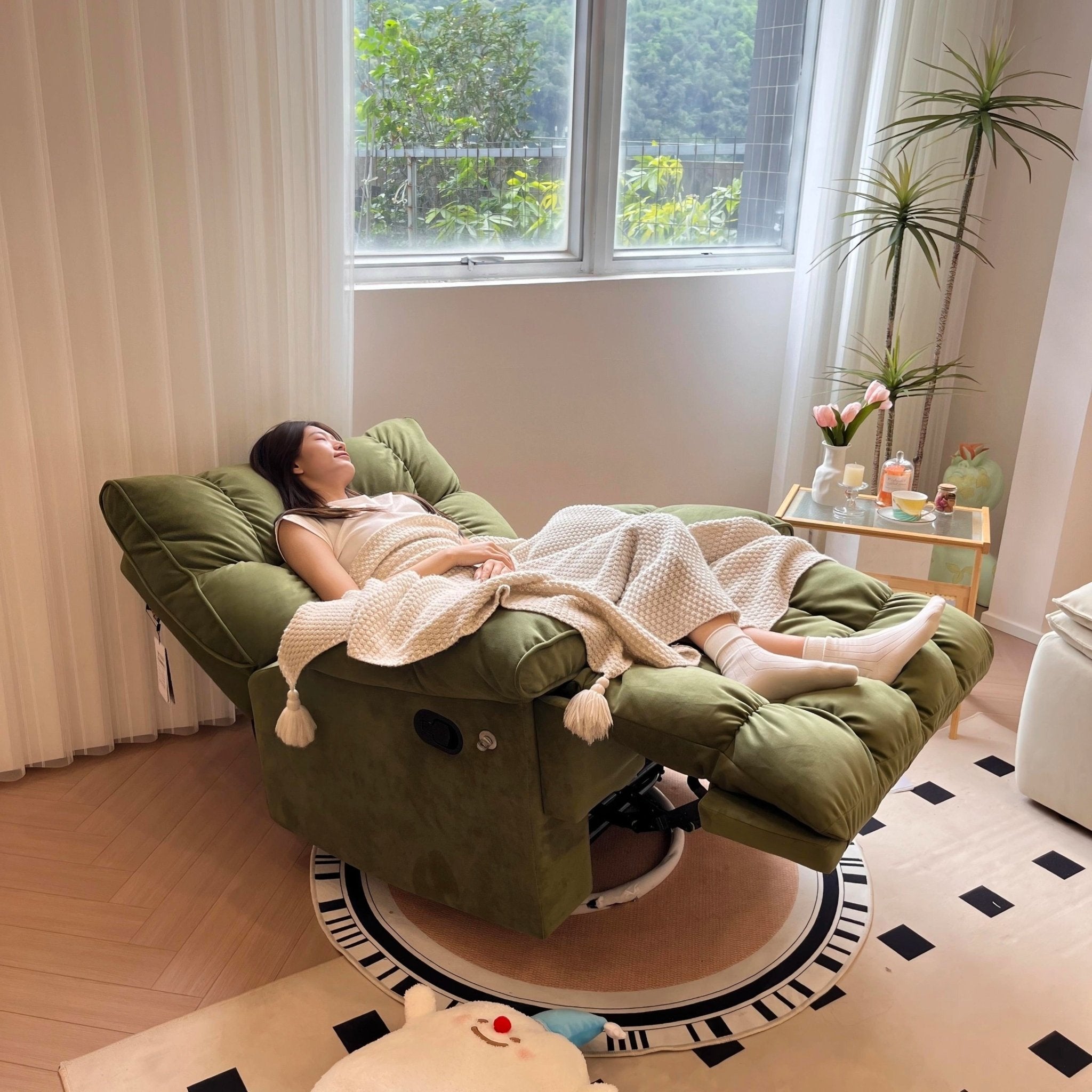 Luna Electric Recliner - The Sofa Haus